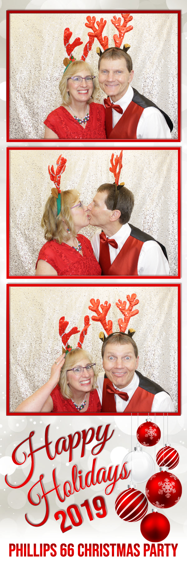 Phillips 66 Christmas Party | View more photos from the event at gallery.photoboothbillings.com/u/PhotoBoothBillings/Phillips-66-Christmas-Party